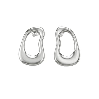 Brinco de forma orgânica modelo abstrato banhado a prata 925 – UNA Semijoias e Aço