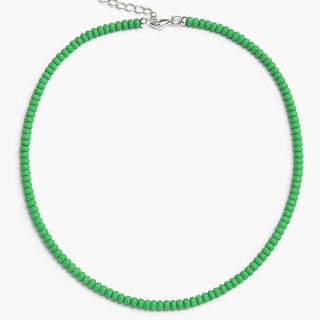 Choker fio de cristal em prata 925, acabamento polido e design delicado, leve e resistente.