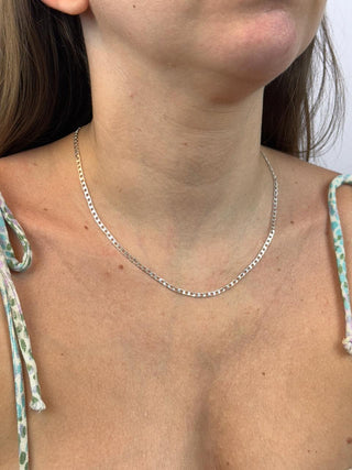 Colar elo grumet alternado em prata 925, acabamento polido e resistente.