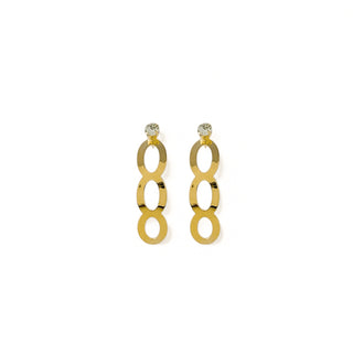 Brinco de elos ovais com zircônia banhado a ouro 18K da UNA Semijoias e Aço em fundo branco, em vista frontal do par.