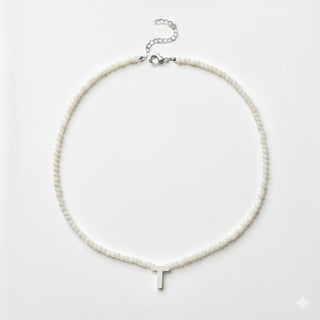 COLAR CRISTAL COM LETRA EM RESINA